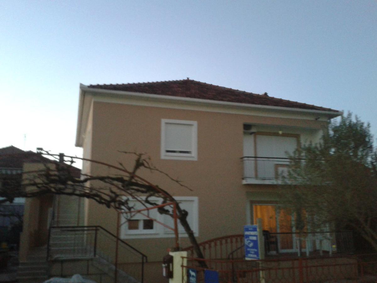 Apartments Lorena Zadar Exterior foto